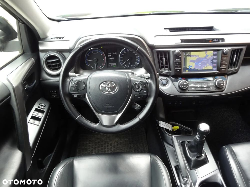Toyota RAV4 2.0 D-4D 4x2 Start-Stop Executive - 16