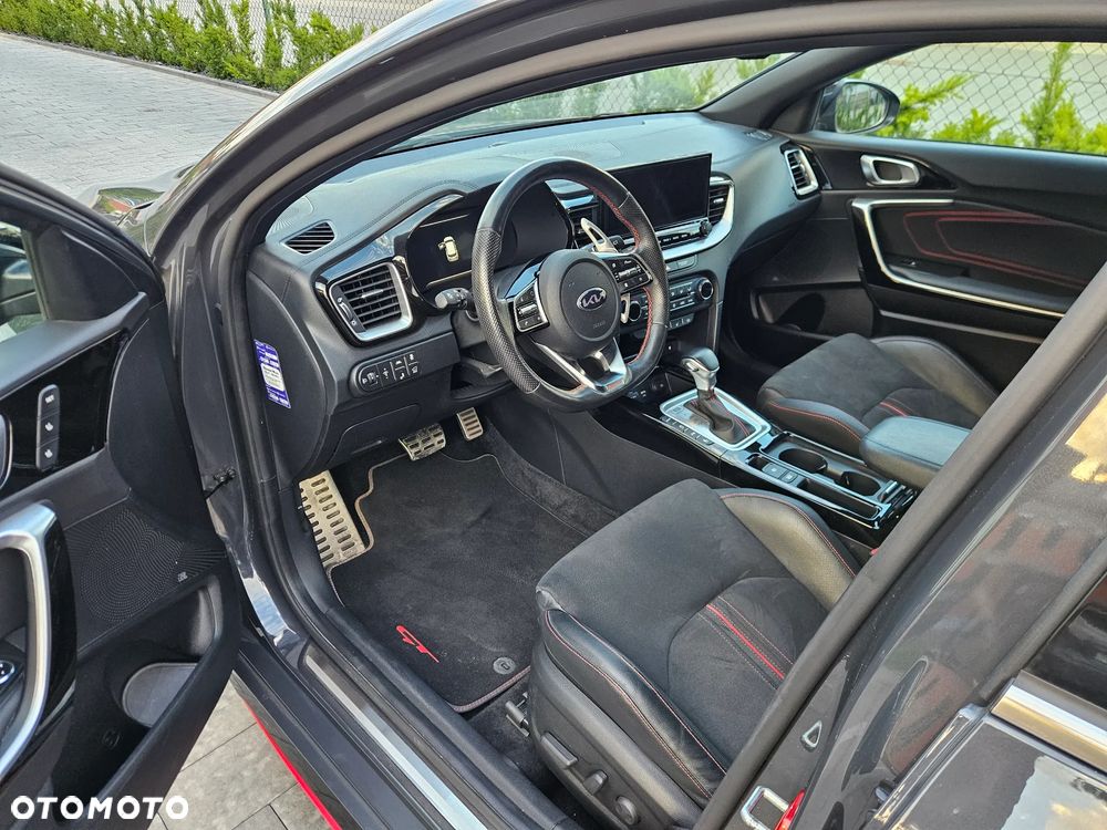 Kia ProCeed - 17