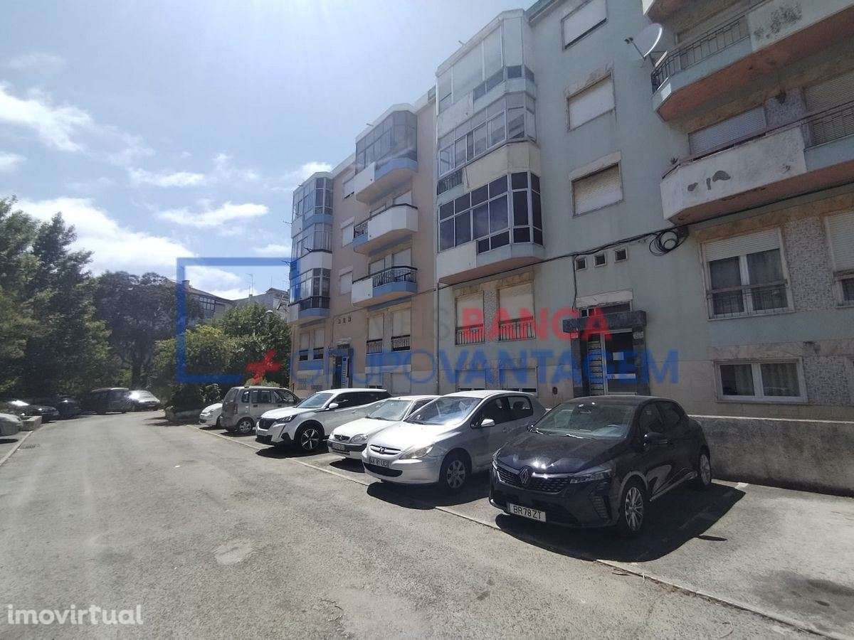 Apartamento T3 em Mem Martins - Grande imagem: 2/5