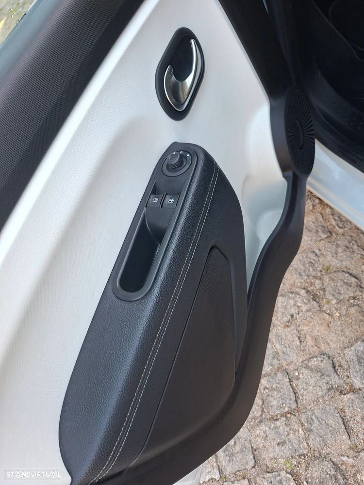 Renault Twingo SCe 75 LIMITED - 9