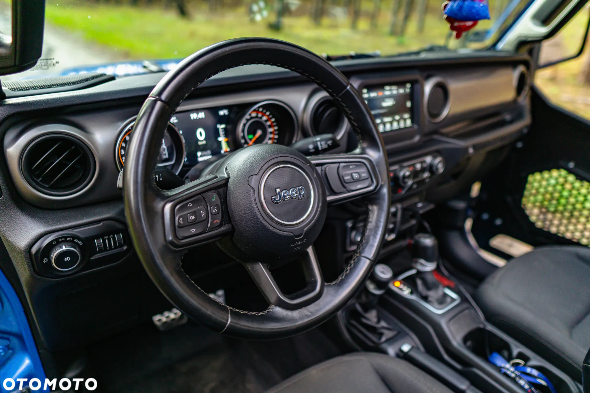 Jeep Wrangler - 22