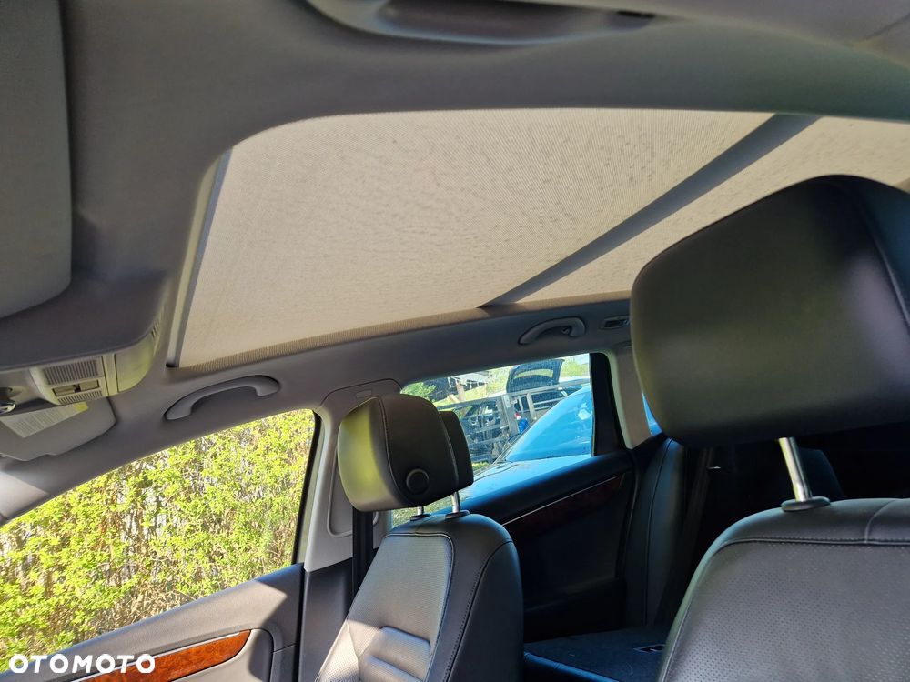 Volkswagen Passat 2.0 TDI DPF DSG Individual Chrom - 9