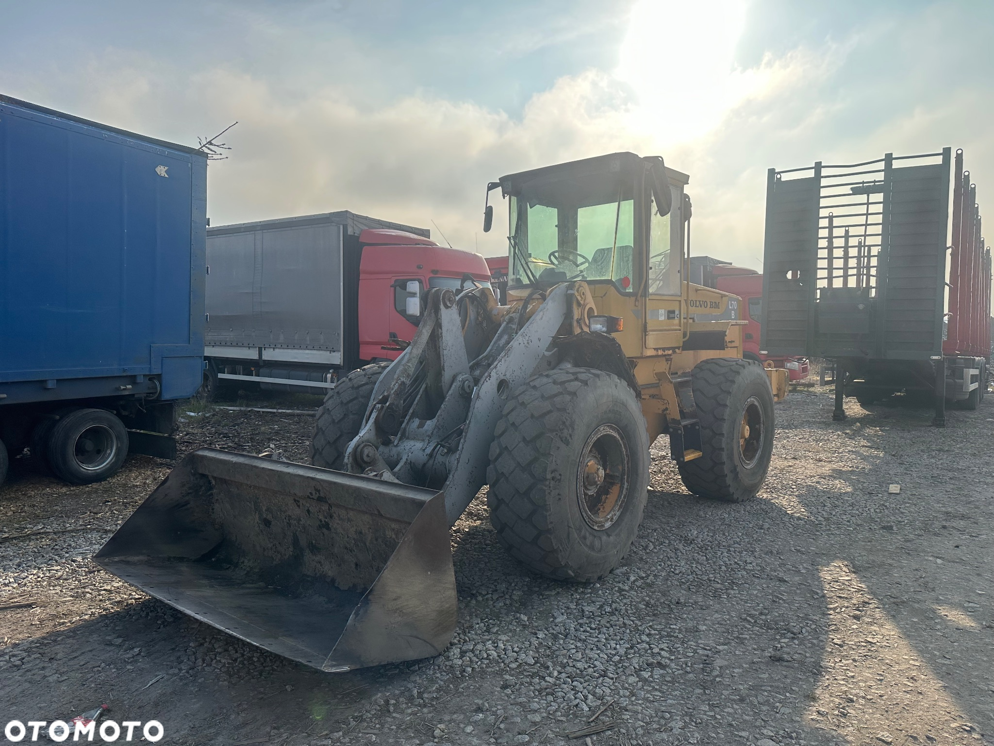 Volvo L70B 2m3 4x4 3 wajchy - 25