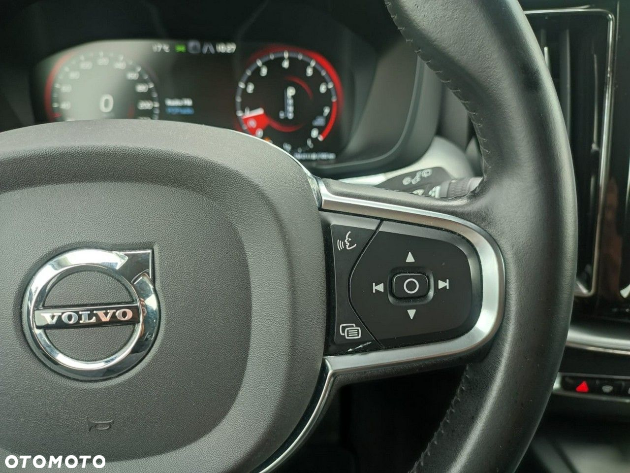 Volvo XC 60 - 8