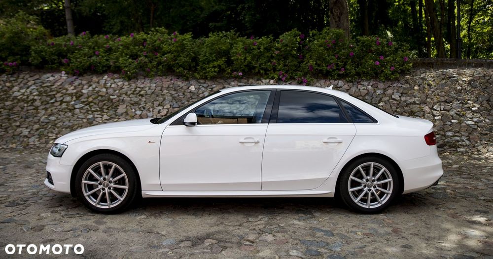 Audi A4 Limousine - 4