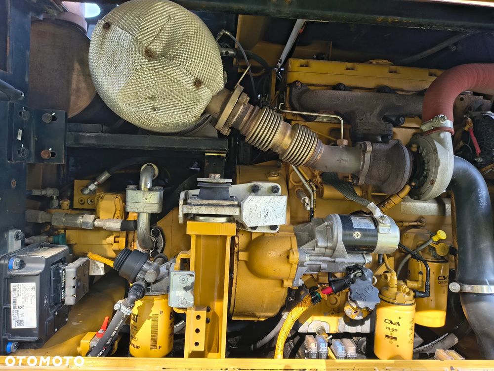 Caterpillar M313D - 11
