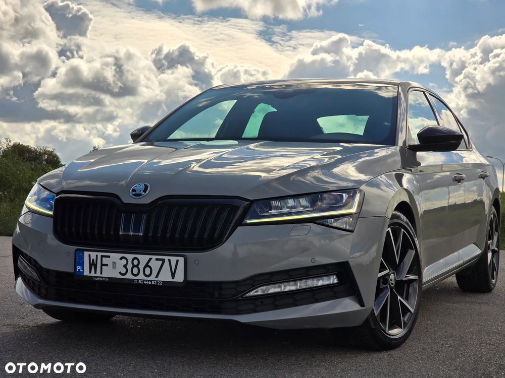 Skoda Superb 2.0 TDI SCR Sportline DSG - 4