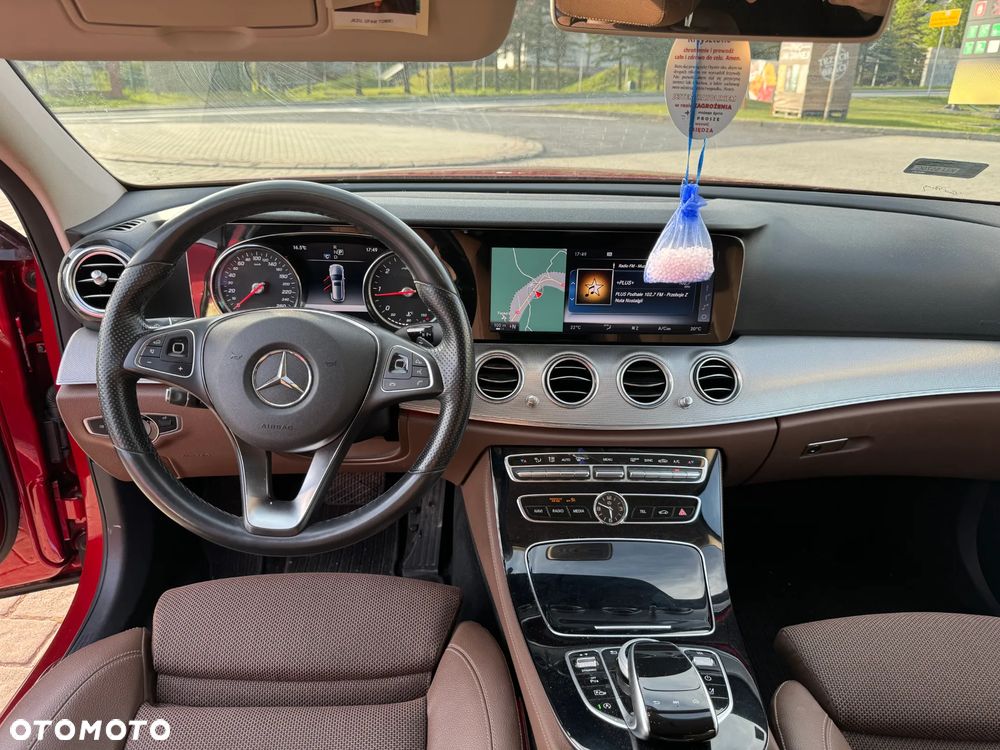 Mercedes-Benz Klasa E - 14