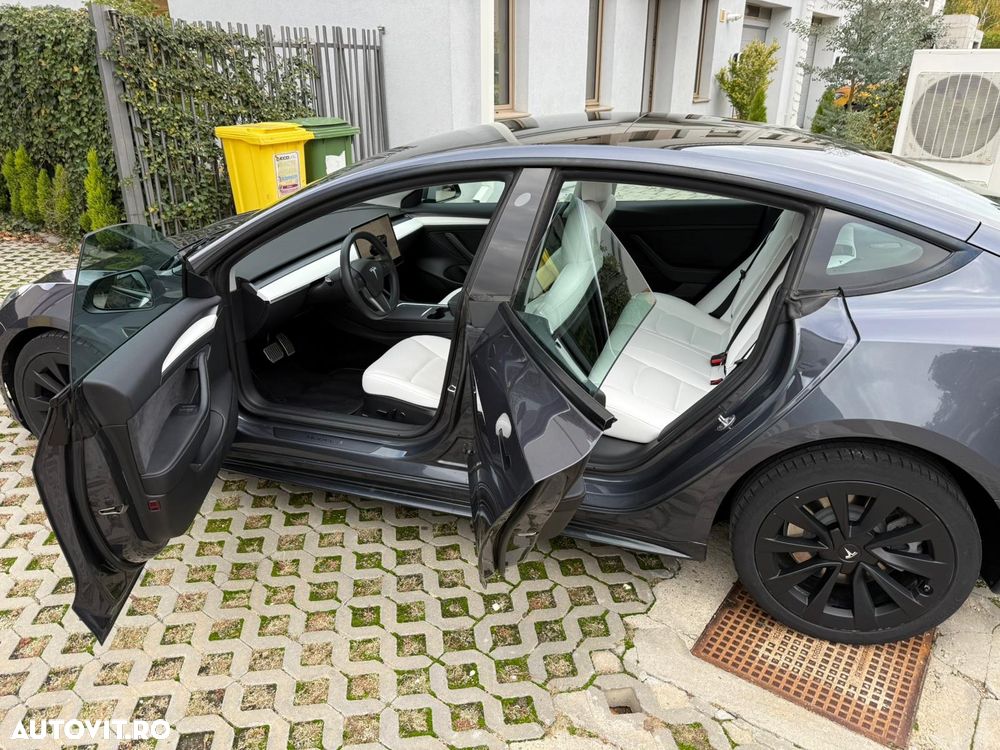 Tesla Model 3 Langstreckenbatterie Allradantrieb Dual Motor - 1
