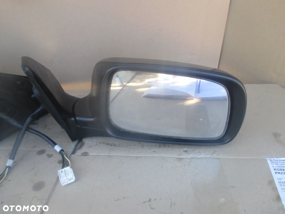 Lusterko prawe  Toyota Avensis T25 209 7 pin Europa - 2