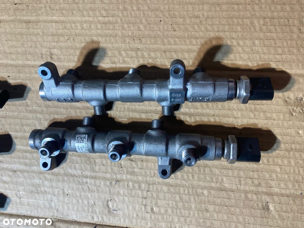 Listwa wtryskowa AUDI VW 3.0tdi 059130089DD z czujnikiem - 1