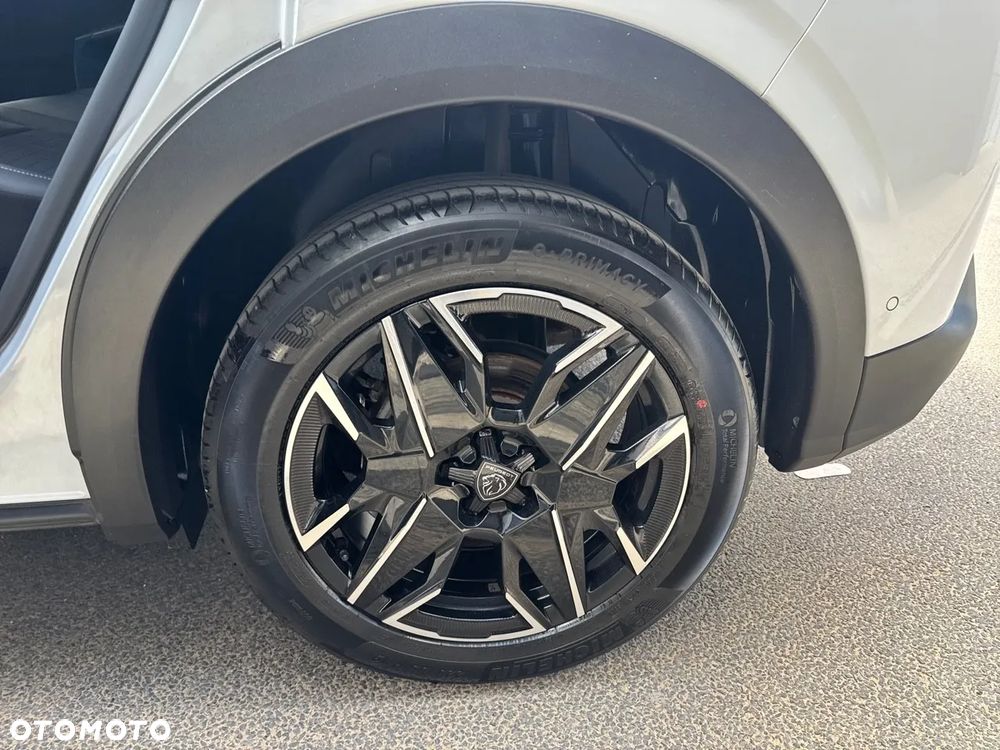 Peugeot 3008 1.2 PureTech mHEV Allure Pack S&S e-DCS6 - 11
