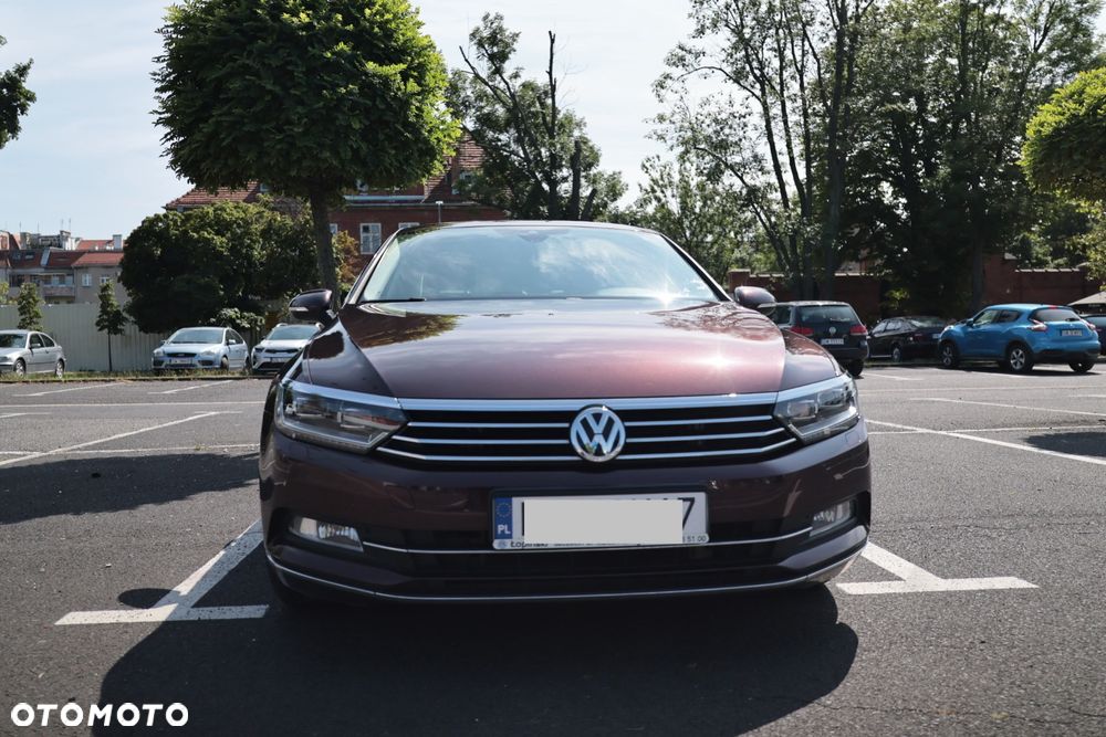 Volkswagen Passat 1.8 TSI BMT Highline - 22