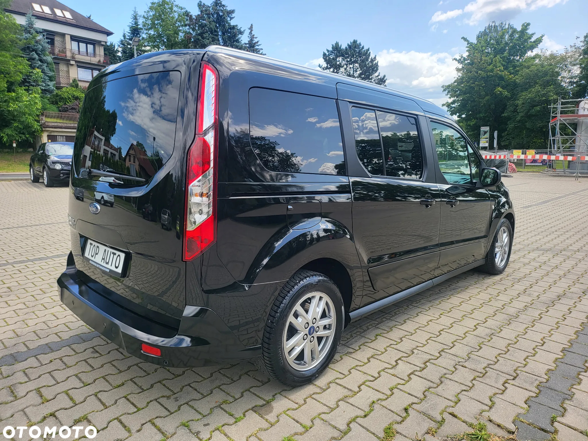 Ford Tourneo Connect Grand - 6