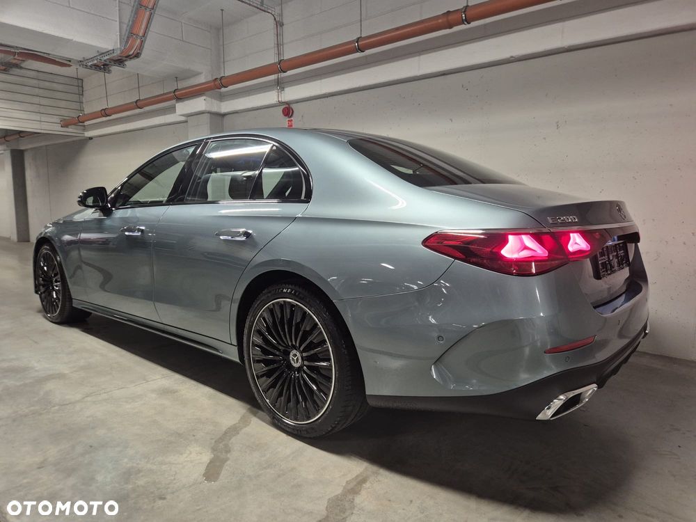 Mercedes-Benz Klasa E 200 AMG - 7