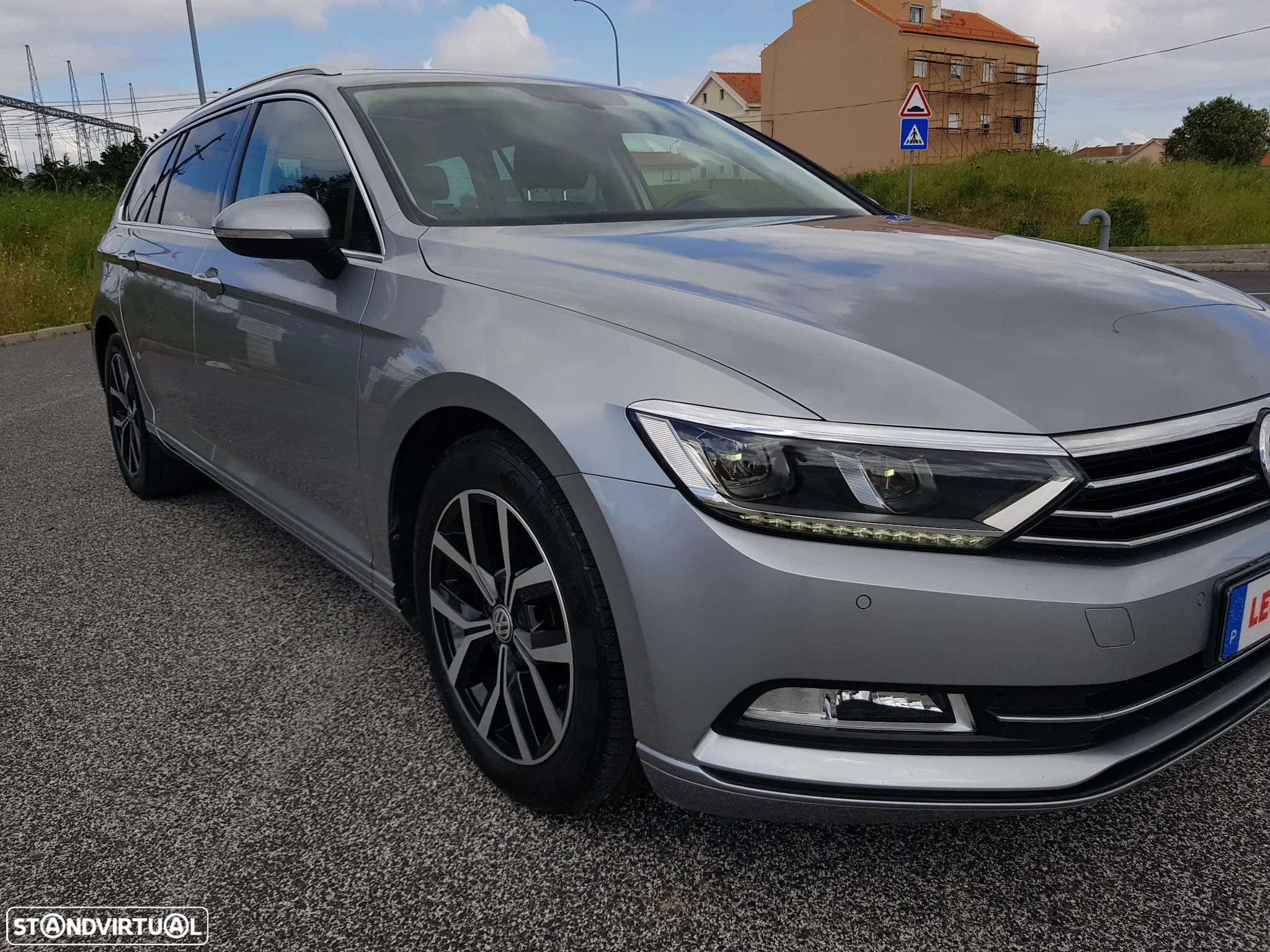 VW Passat Variant 1.6 TDI Highline DSG - 61