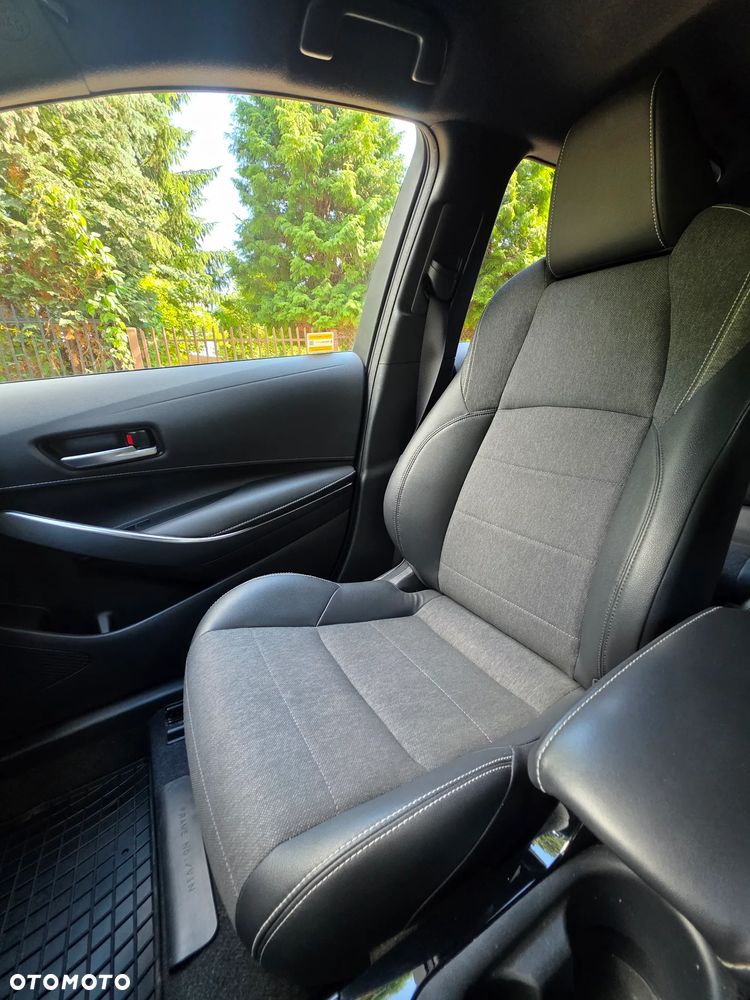 Toyota Corolla 1.8 Hybrid Style - 25