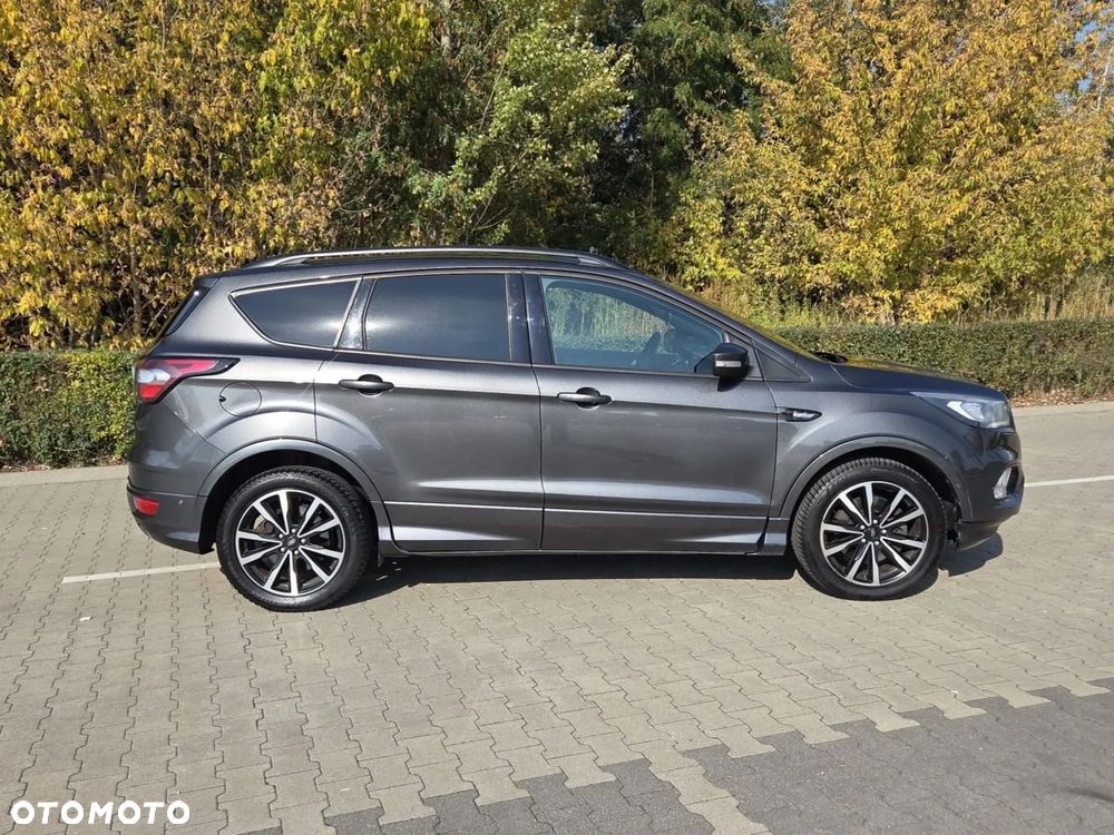 Ford Kuga 2.0 TDCi AWD ST-Line - 18