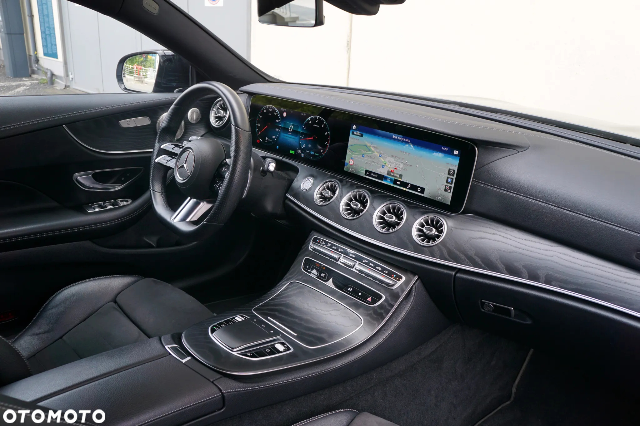 Mercedes-Benz Klasa E 300 Coupe 9G-TRONIC - 22