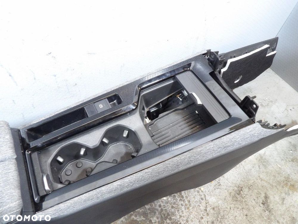 SKODA SUPERB IV 4 KOMBI TUNEL ŚRODKOWY 3J1863073 - 5