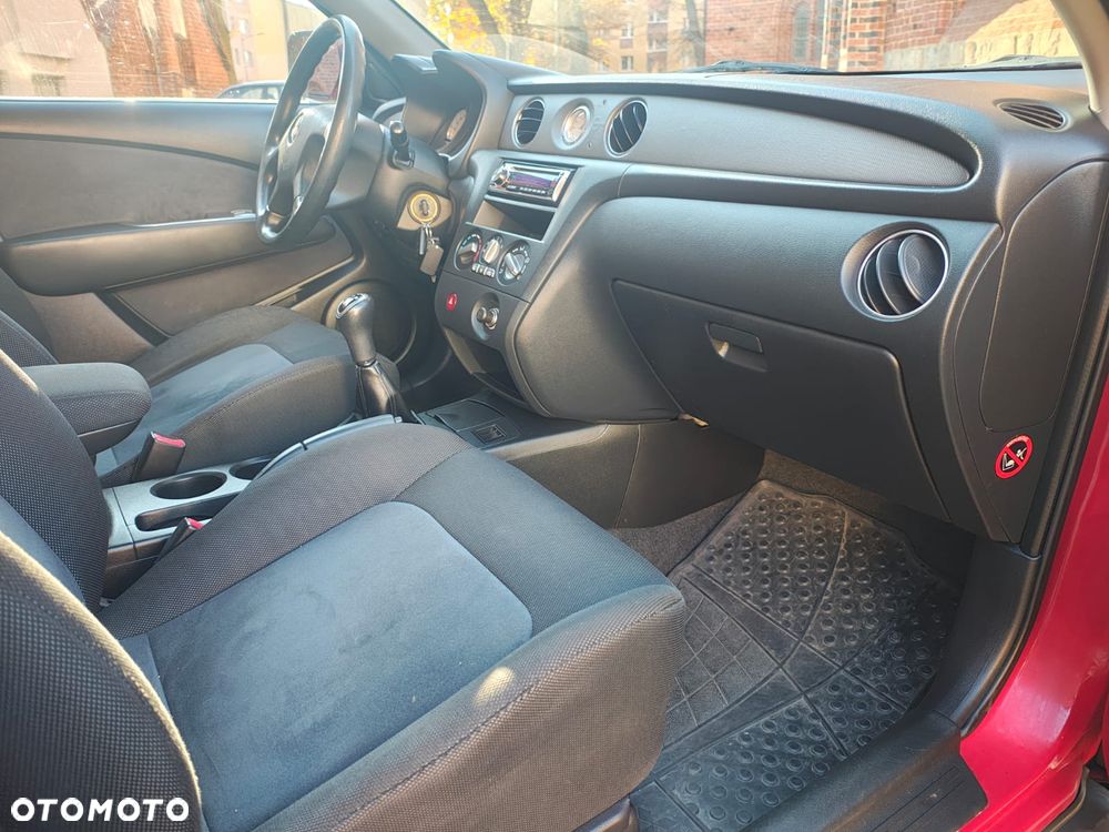 Mitsubishi Outlander 2.0 4WD Intense - 17