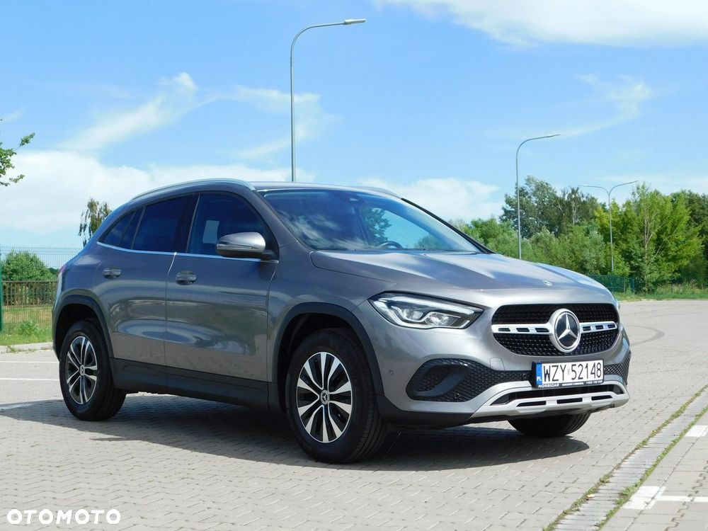 Mercedes-Benz GLA - 5
