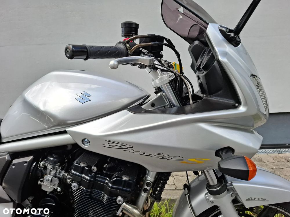 Suzuki Bandit - 11