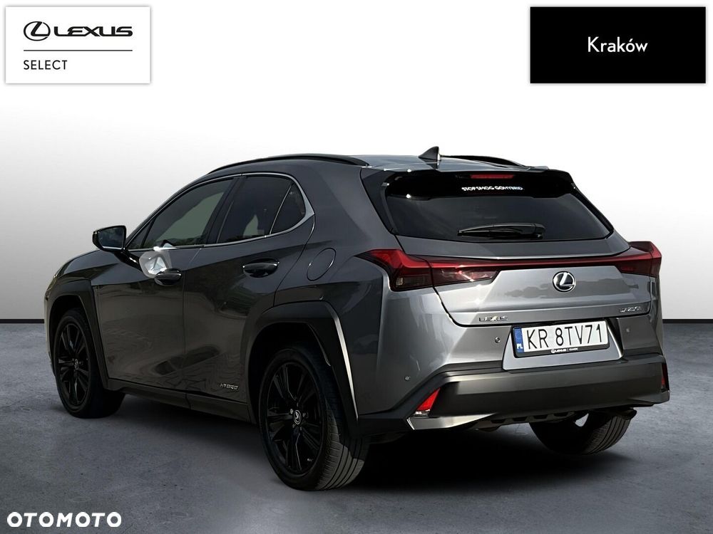 Lexus UX - 3