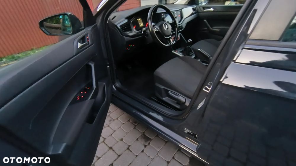 Volkswagen Polo - 16