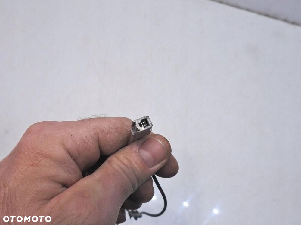 ANTENA DACHOWA KIA CEED I LIFT KOMBI - 3