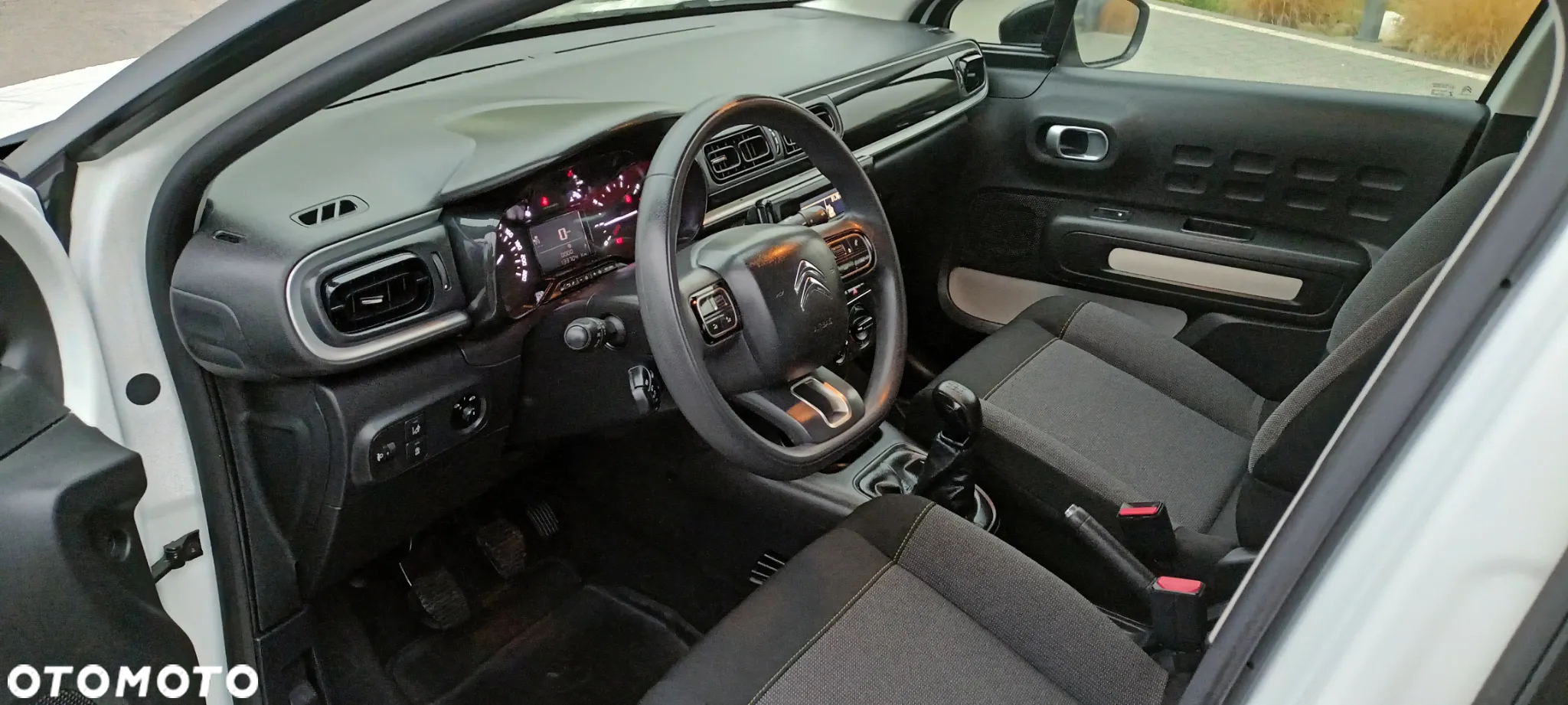 Citroën C3 1.6 BlueHDi Feel S&S - 17