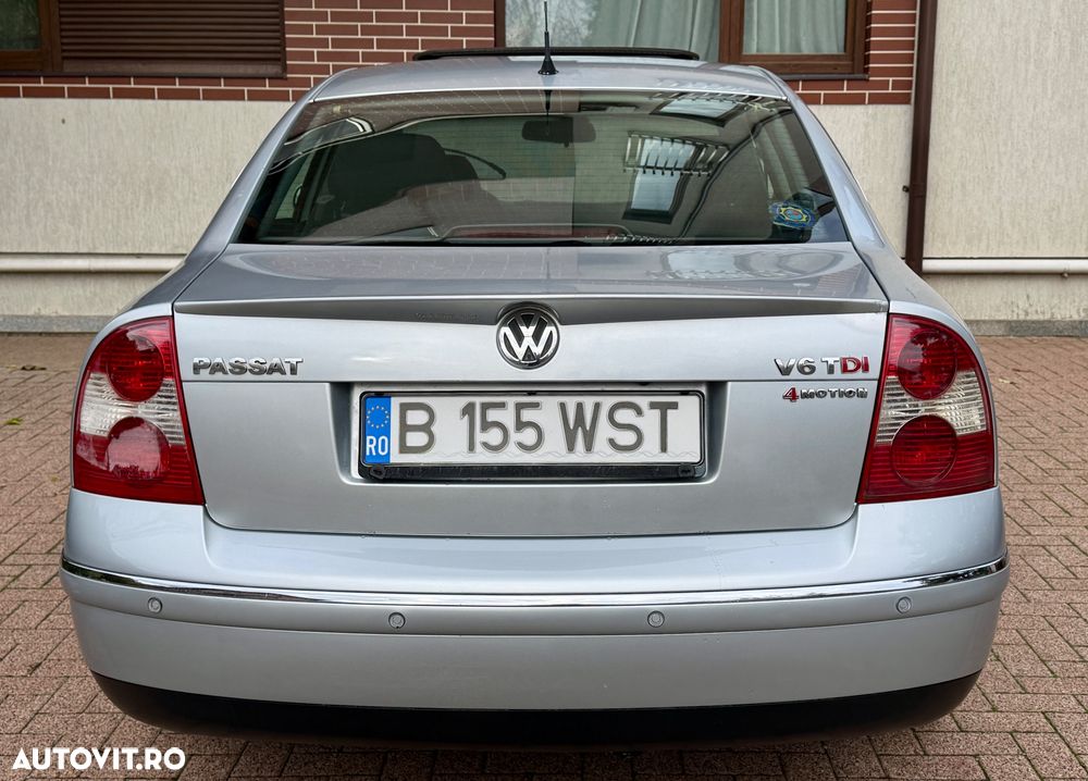 Volkswagen Passat Variant 2.5TDI 4Motion Highline - 12