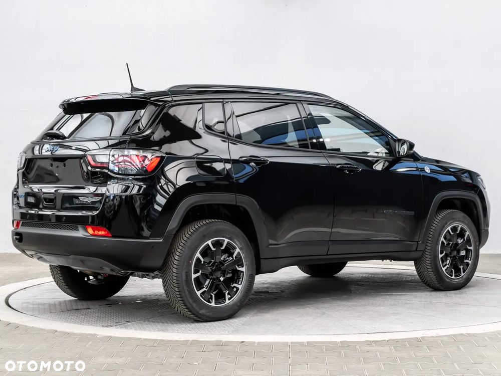 Jeep Compass 1.3 T4 PHEV 4xe Trailhawk S&S - 6