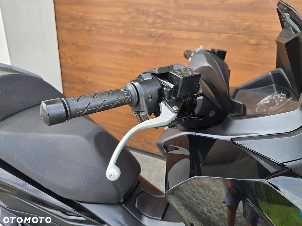 Honda NSS - 23