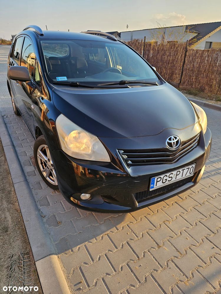 Toyota Verso 2.0 D-4D 2010 7os - 1