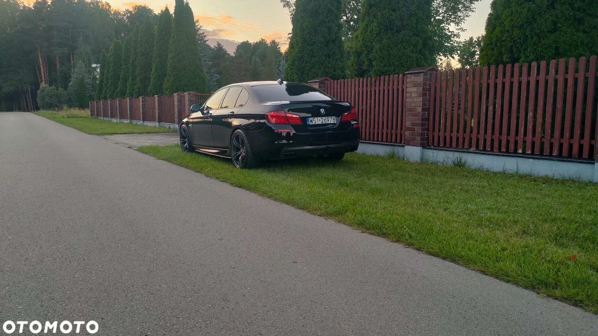 BMW Seria 5 550i xDrive Sport-Aut - 1