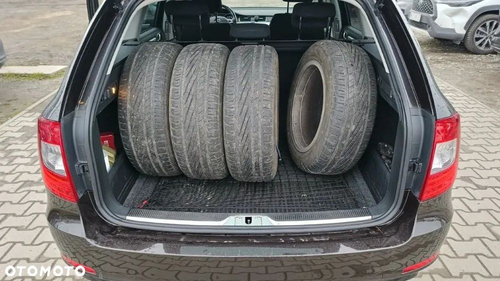 Skoda Superb 2.0 TDI Elegance - 10