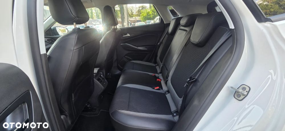 Opel Grandland X 1.2 Start/Stop Automatik Design Line - 31