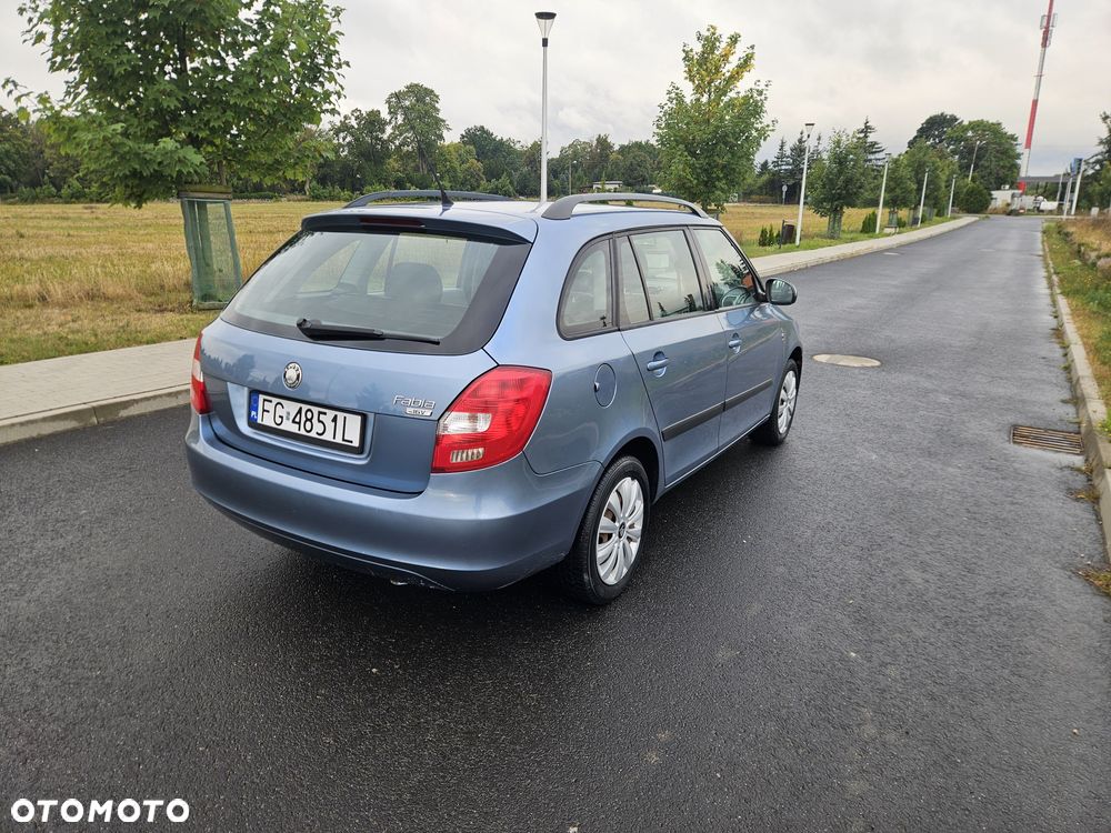 Skoda Fabia - 4