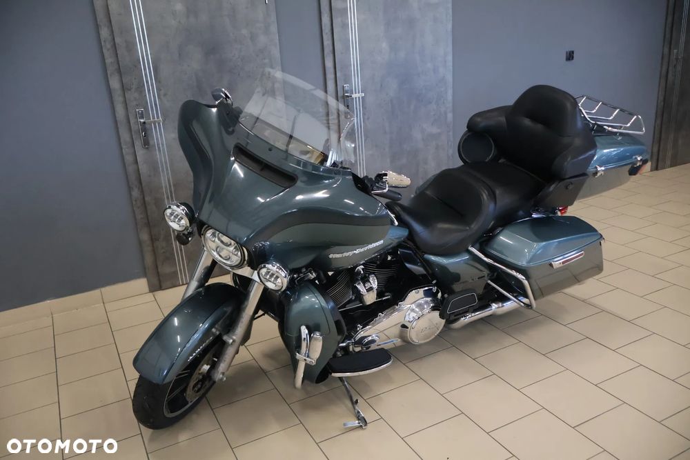 Harley-Davidson Touring Electra Glide - 13