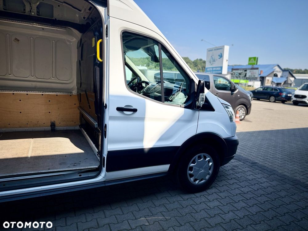 Ford Transit - 25