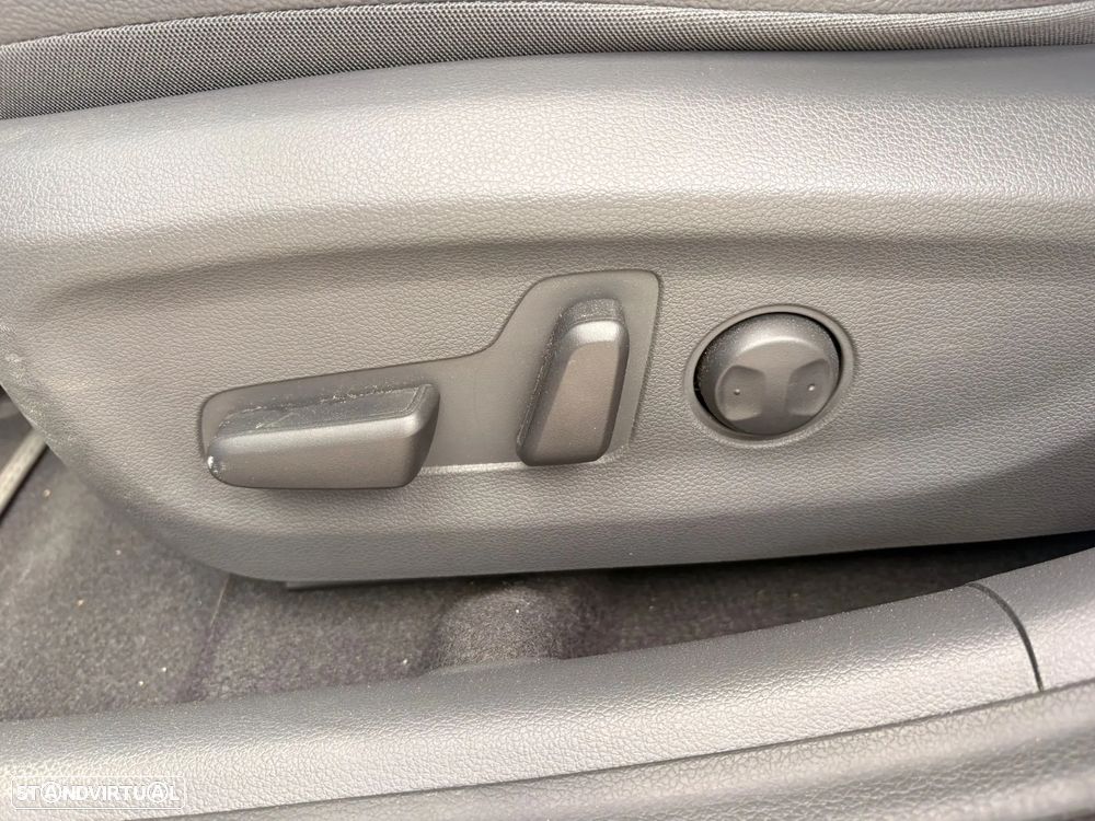 Hyundai Ioniq Premium - 23