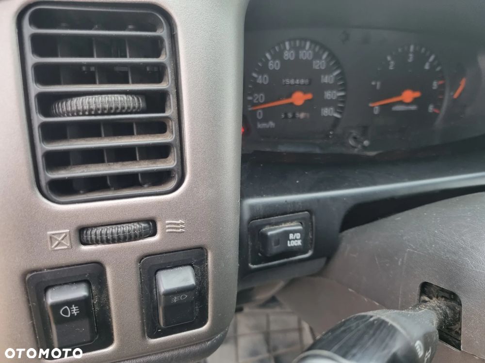 Mitsubishi L200 - 13