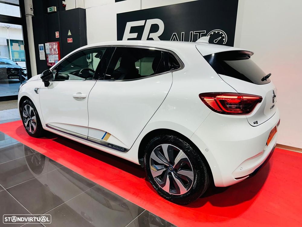 Renault Clio - 12