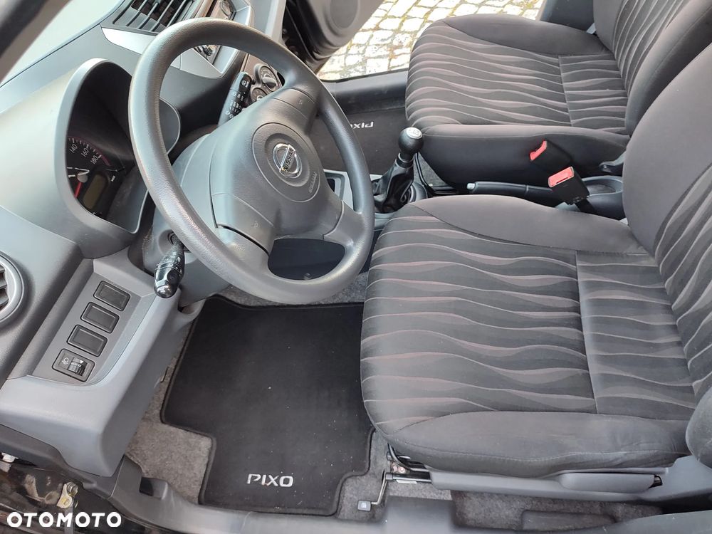 Nissan Pixo - 14