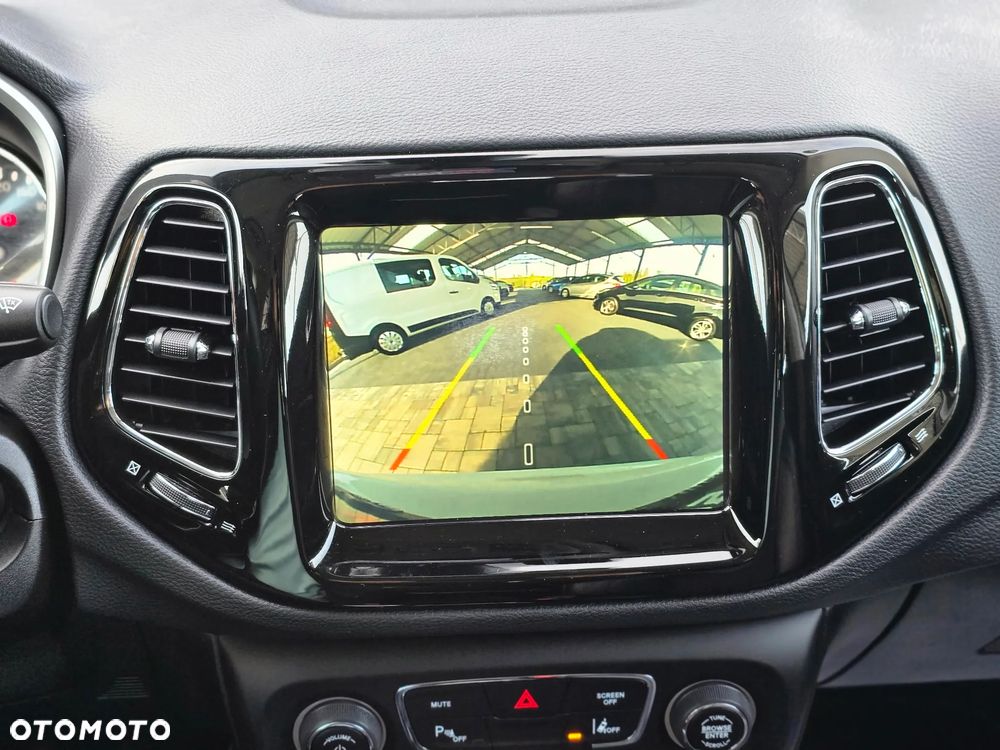 Jeep Compass 1.4 MultiAir Limited - 22