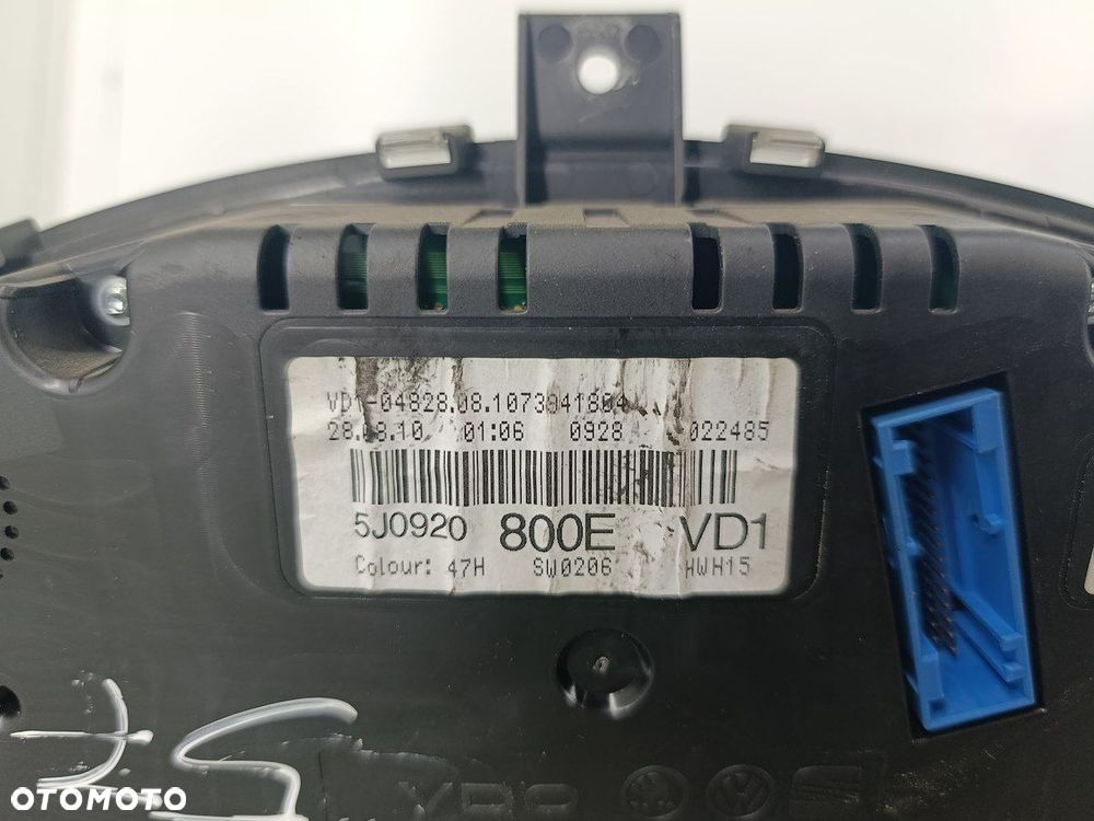 LICZNIK SKODA FABIA II FL 5J0920800E VDO 1.2 HTP - 4