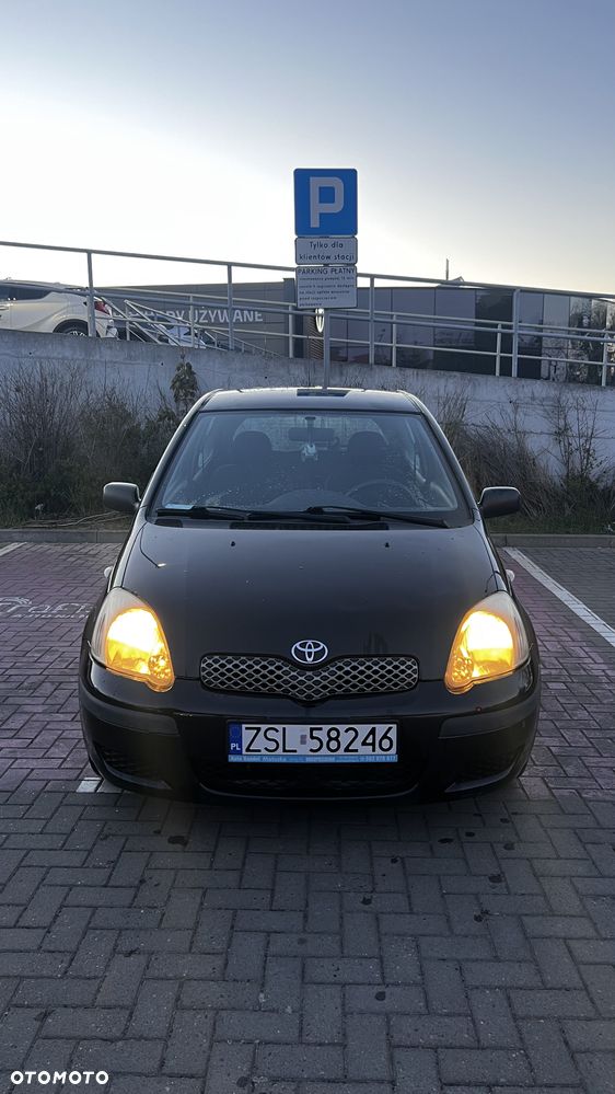 Toyota Yaris 1.0 - 1