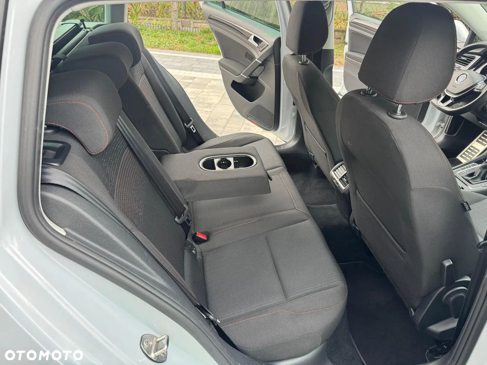 Volkswagen Golf 1.6 TDI SCR DSG Comfortline - 17