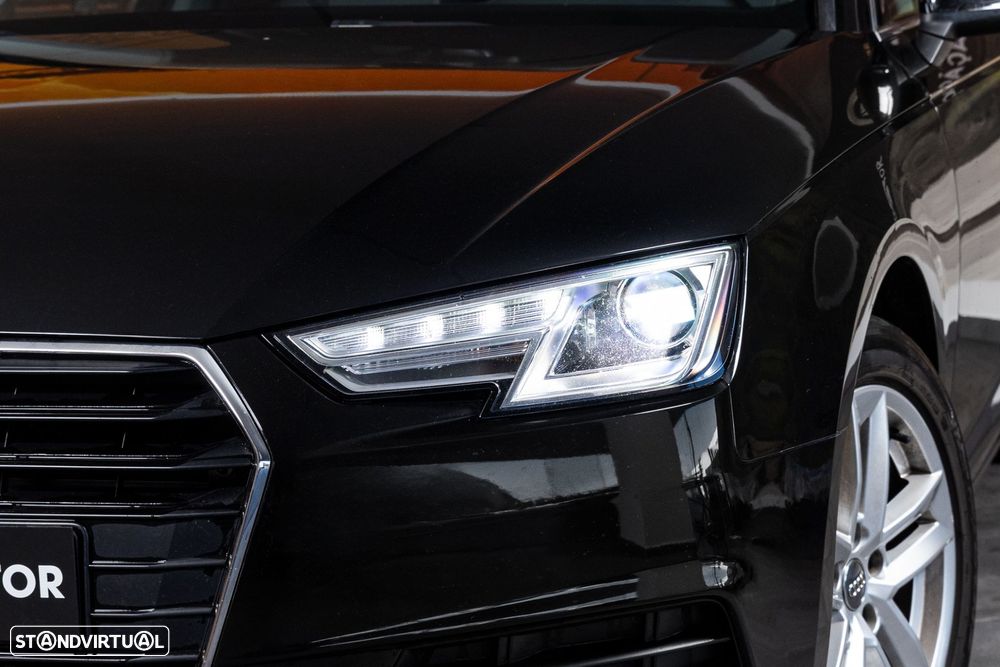 Audi A4 Avant 2.0 TDI Advance S tronic - 6